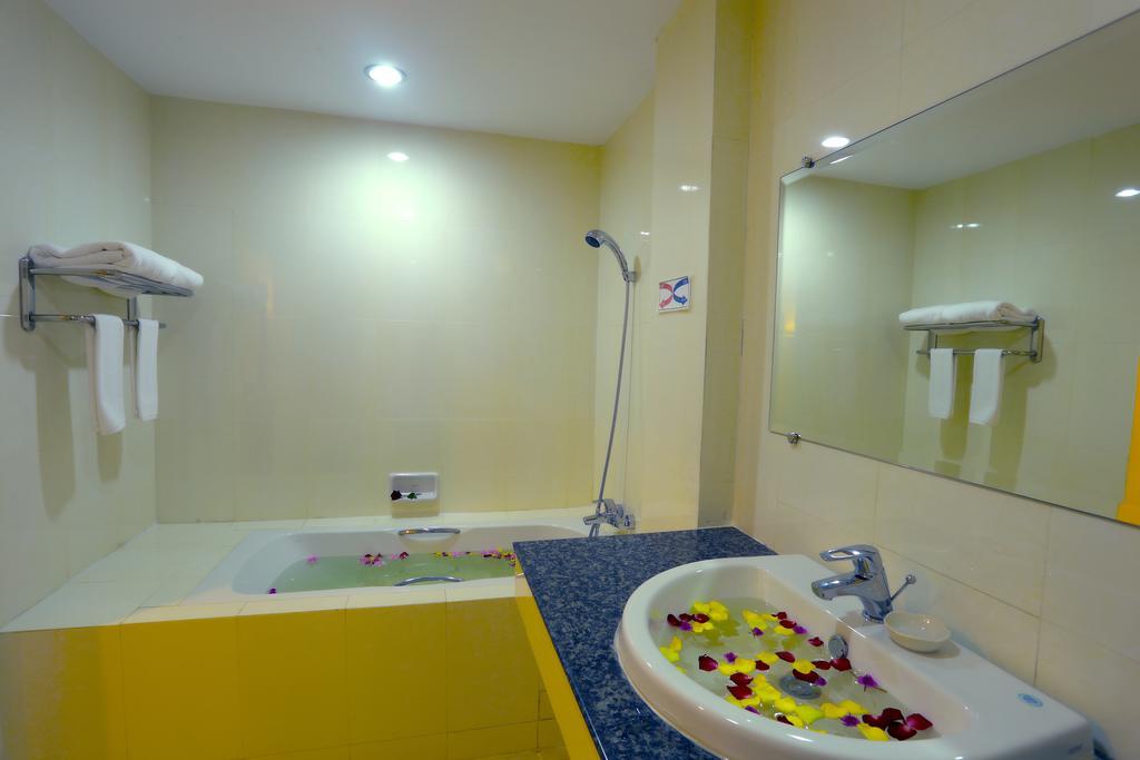 Apex Hotel Naypyidaw Bilik gambar
