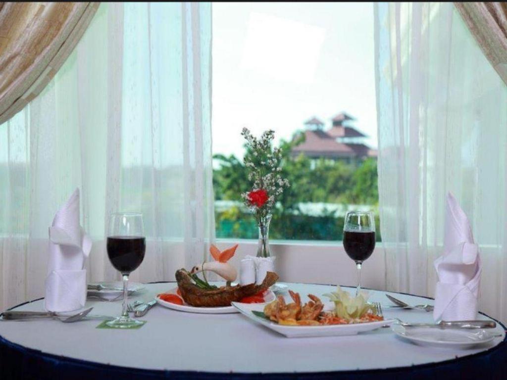 Apex Hotel Naypyidaw Luaran gambar